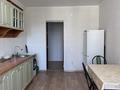 1-комнатная квартира · 50 м² · 5/5 этаж, мкр Строитель 16/2 за 120 000 ₸ в Уральске — фото 3