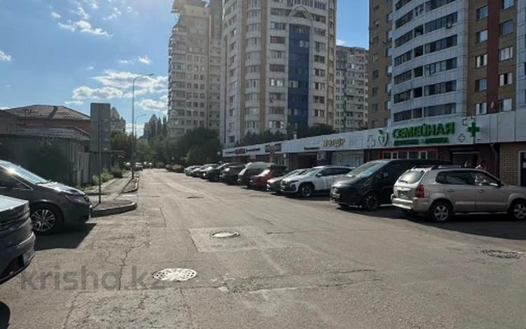Свободное назначение, офисы, магазины и бутики, салоны красоты, медцентры и аптеки, образование · 61 м² за 48.5 млн ₸ в Астане, р-н Байконур — фото 2