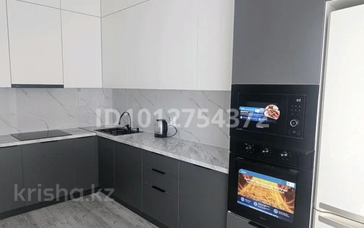 2-комнатная квартира · 58 м² · 9/16 этаж, Шаймерденова 4/1 — Нурлы жол за 17 000 ₸ в Астане, Сарайшык р-н — фото 2