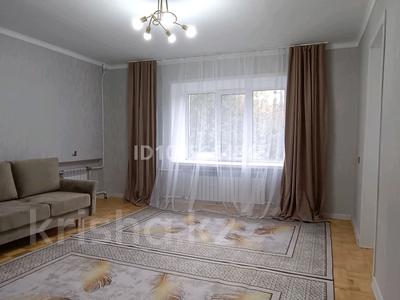 2-комнатная квартира · 70 м² · 2/9 этаж, Кайсенова 12 — Площадь Республики, Пермитина за 250 000 ₸ в Усть-Каменогорске