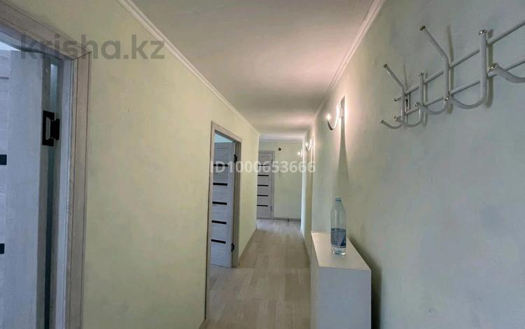 2-бөлмелі пәтер · 70 м² · 5/5 қабат, Бергалиева 51, бағасы: 165 000 ₸ в Атырау, мкр Привокзальный-1 — фото 7