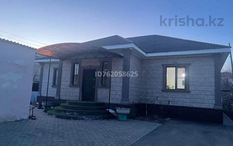 Отдельный дом · 5 комнат · 220 м² · 10 сот., Сапар Карымсакова 10а — Терем у Гаджи за 55 млн ₸ в Атырау, мкр Жилгородок — фото 2