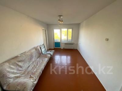 2-бөлмелі пәтер, 40 м², 5/5 қабат, Кунаева 46 — Рядом с Тоймарт, бағасы: ~ 9.5 млн 〒 в Талдыкоргане, мкр Самал