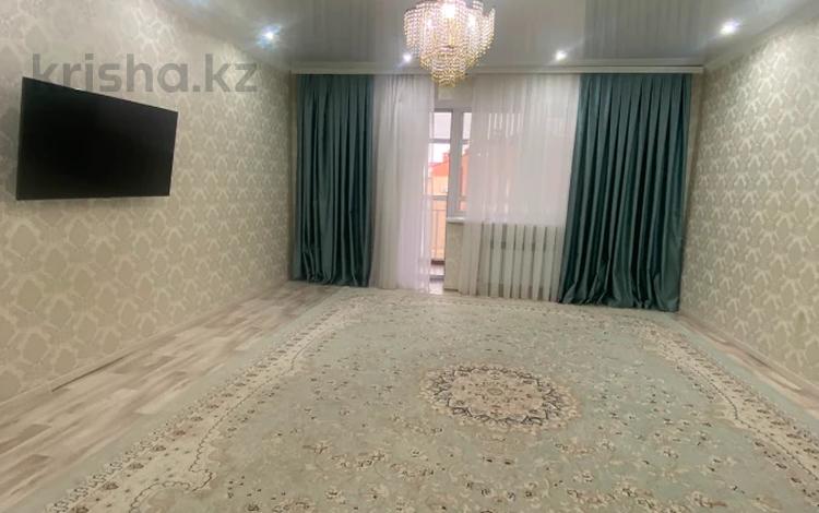 2-бөлмелі пәтер · 86.1 м² · 5/9 қабат, мкр. Алтын орда 10, бағасы: 32 млн ₸ в Актобе — фото 2