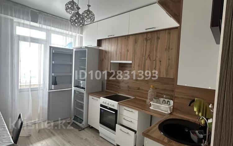 2-бөлмелі пәтер · 70 м² · 9/10 қабат, Есенберлина 13/4 — Есенберлина-Аль фараби-Казыбек би, бағасы: 200 000 ₸ в Усть-Каменогорске, Ульбинский — фото 2