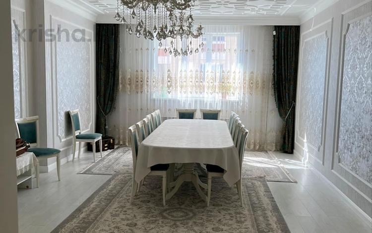 5-бөлмелі пәтер · 160 м² · 6/9 қабат, Байтурсынова 29 Б, бағасы: ~ 89.9 млн ₸ в Астане, Сарайшык р-н — фото 2