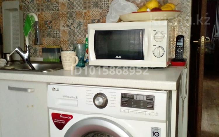 3-комнатная квартира · 62 м² · 2/4 этаж, мкр №2 3 за 47 млн ₸ в Алматы, Ауэзовский р-н — фото 2