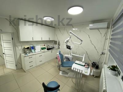 Аренда коммерческой недвижимости в Алматы: Свободное назначение, медцентры и аптеки, кабинеты и рабочие места · 56 м² за 800 000 〒 Свободное назначение, медцентры и аптеки, кабинеты и рабочие места · 56 м² за 800 000 〒 в Алматы, Жетысуский р-н