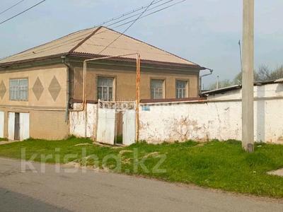 Отдельный дом • 5 комнат • 150 м² • 13 сот., Кыдырбаев — Кемпиреков за 25 млн 〒 в Жибек Жолы