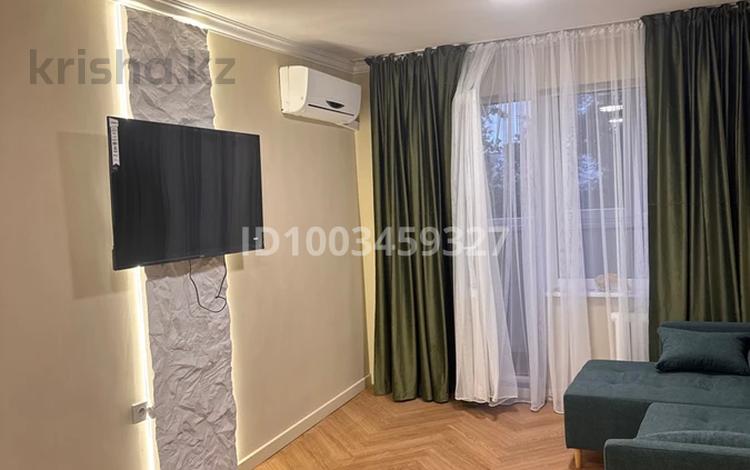 1-комнатная квартира · 33 м² · 4/5 этаж, Жарокова 169 — Уг Жандосова за 250 000 ₸ в Алматы, Бостандыкский р-н — фото 2