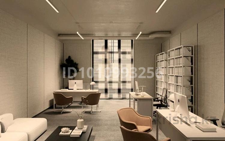 Офисы, кабинеты и рабочие места · 22 м² за 240 000 ₸ в Астане — фото 9