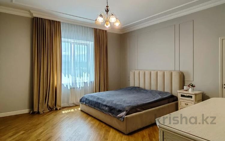 3-комнатная квартира · 170 м² · 7/17 этаж, мкр Самал-3, Аль-Фараби 25 — Мендикулова/ выше Аль-фараби за 900 000 ₸ в Алматы, Медеуский р-н — фото 2