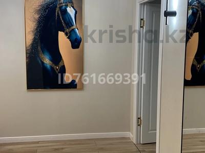 Продажа квартир в Мангистауской обл.: 5-комнатная квартира · 200 м² · 4/10 этаж, 17-й мкр 17-й микрорайон за 95 млн 〒 5-комнатная квартира · 200 м² · 4/10 этаж, 17-й мкр 17-й микрорайон за 95 млн 〒 в Актау