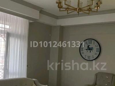 4-бөлмелі пәтер · 150 м² · 3/14 қабат, 17-й мкр 11, бағасы: 600 000 ₸ в Актау