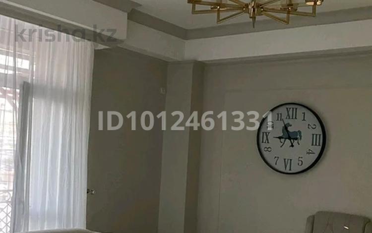 4-бөлмелі пәтер · 150 м² · 3/14 қабат, 17-й мкр 11, бағасы: 600 000 ₸ в Актау — фото 2