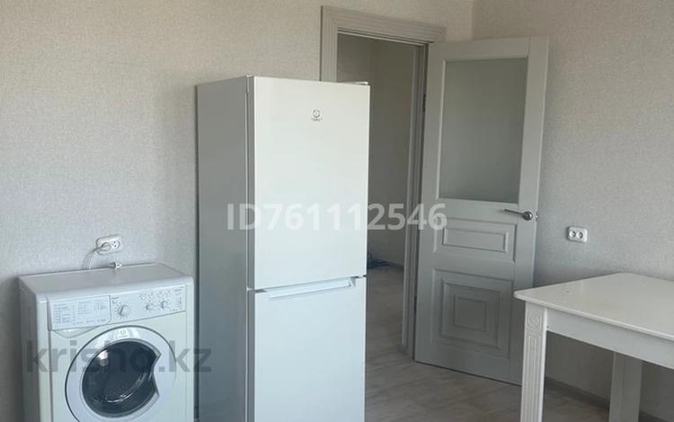 2-комнатная квартира · 65.4 м² · 3/5 этаж, мкр Кадыра Мырза-Али 5 за 25 млн ₸ в Уральске — фото 2