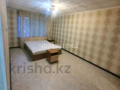 1-комнатная квартира, 30.3 м², 1/5 этаж, Самал 6 — Кунаева за 10.2 млн 〒 в Талдыкоргане, мкр Самал