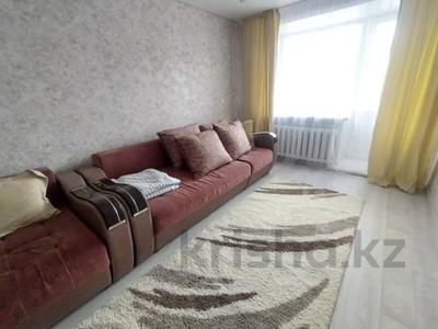 2-комнатная квартира, 49 м², 3/5 этаж помесячно, Гашека 2а за 120 000 〒 в Петропавловске