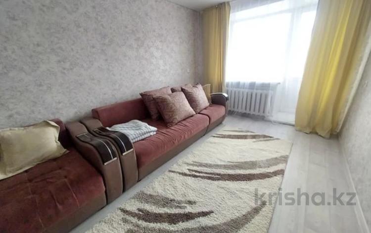 2-комнатная квартира, 49 м², 3/5 этаж помесячно, Гашека 2а за 120 000 〒 в Петропавловске — фото 2