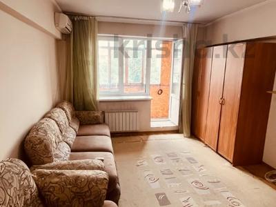 1-бөлмелі пәтер · 35 м² · 5/5 қабат, Жетісу-1 ш/а., Мкрн Жетысу-1 53, бағасы: 30 млн ₸ в Алматы, Ауэзовский р-н