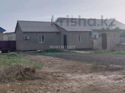 Отдельный дом · 2 комнаты · 66 м² · 40 сот., мкр Кокарна, 29 8 — Клубничный рай за 100 000 〒 в Атырау