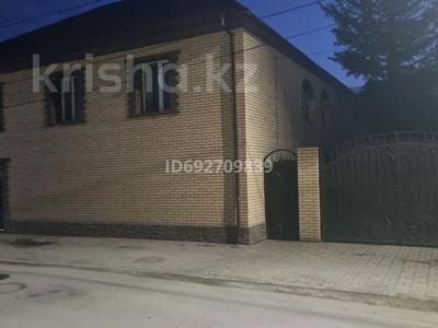 Отдельный дом • 5 комнат • 265.2 м² • 5.5 сот., Барнаульская 18 за 60 млн 〒 в Павлодаре