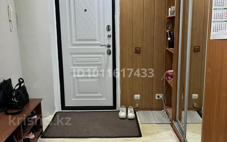 3-комнатная квартира · 70 м² · 1/5 этаж, мкр 8 за 25 млн ₸ в Актобе — фото 2