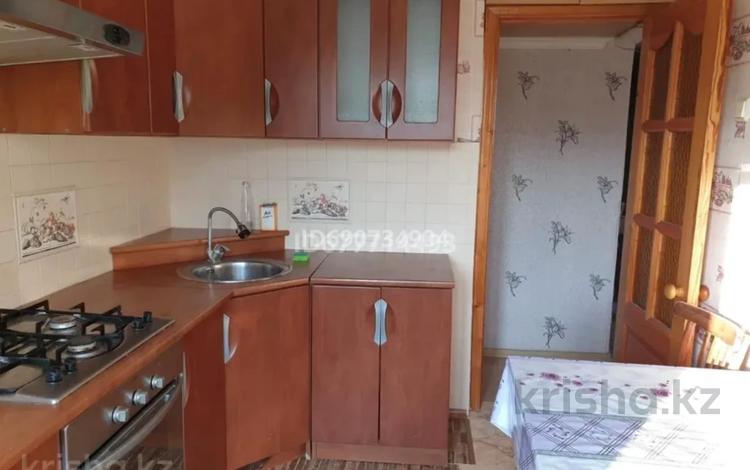 4-комнатная квартира · 80 м² · 3/9 этаж, мкр Кунаева за 23.9 млн ₸ в Уральске — фото 20