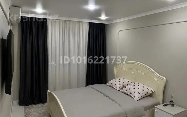 1-комнатная квартира · 12 м² · 1/5 этаж, Привокзальный-5 16 за 11 000 ₸ в Атырау, мкр Привокзальный-5 — фото 2
