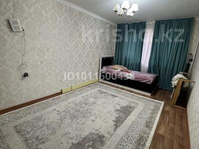 1-комнатная квартира · 30 м² · 1/5 этаж, 16 мкр — Көктем базардың арты,север восток тиіп тұр за 120 000 〒 в Шымкенте, Енбекшинский р-н