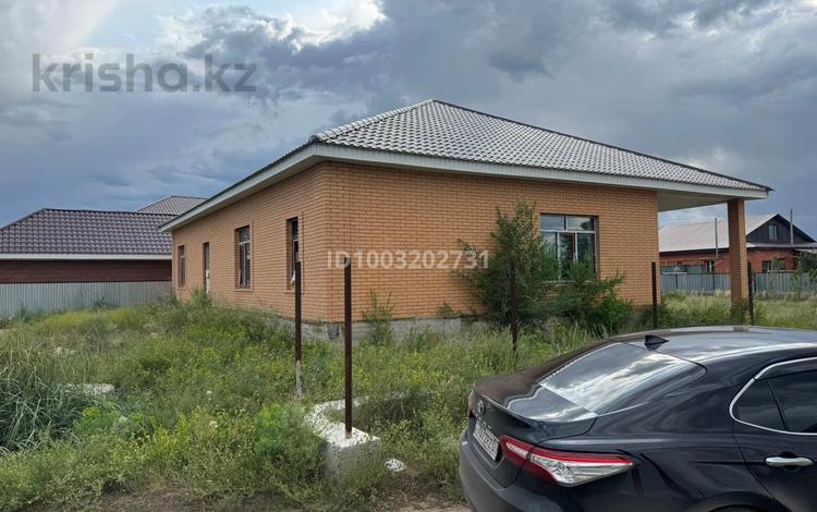 Отдельный дом · 4 комнаты · 180 м² · 10 сот., Кедровая за 25 млн 〒 в Актобе, жилой массив Кирпичный — фото 2