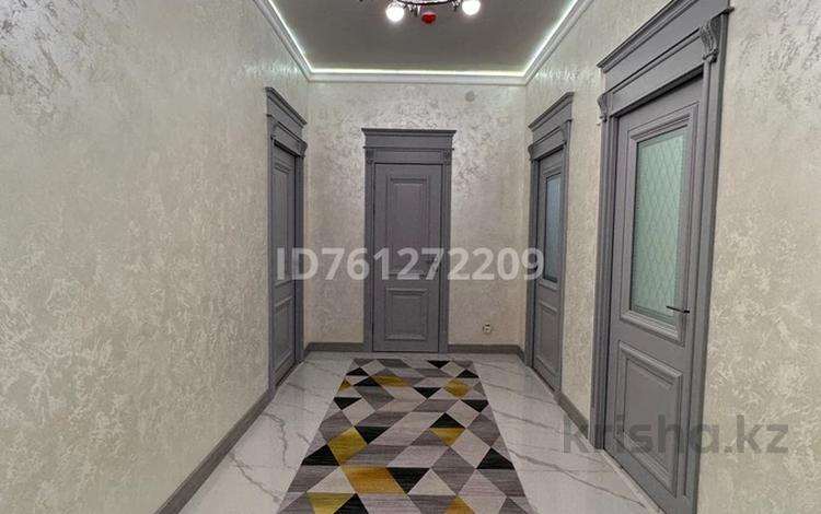 2-комнатная квартира · 89 м² · 1/16 этаж, Байтерекова 100/4 за 340 000 〒 в Шымкенте, Каратауский р-н — фото 2