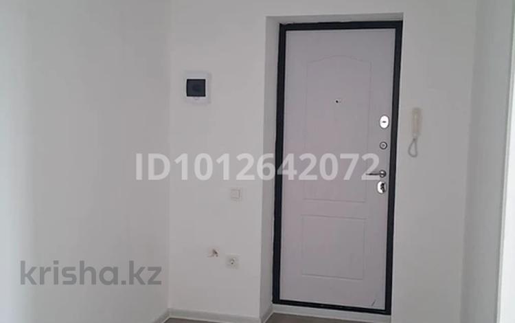 2-бөлмелі пәтер · 60 м² · 5/5 қабат, мкр. Алтын орда 40 К, бағасы: 27 млн ₸ в Актобе — фото 2