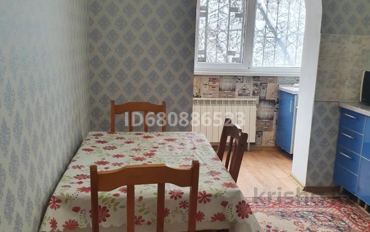 1-комнатная квартира · 40 м² · 1/5 этаж, мкр Мамыр-2 за 220 000 ₸ в Алматы, Ауэзовский р-н — фото 28