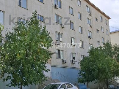 2-комнатная квартира · 65 м² · 2/5 этаж, С.Датова 23 — Рядом Торговый дом Насиха за 28 млн ₸ в Атырау