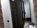 2-бөлмелі пәтер · 48 м² · 2/5 қабат, 14-шағынаудан, 14, бағасы: 11.3 млн ₸ в Караганде, Алихана Бокейханова р-н — фото 3