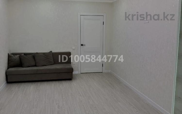 1-бөлмелі пәтер · 54 м² · 4/5 қабат, мкр. Зачаганск пгт, Монкеулы 81/2, бағасы: 18 млн ₸ в Уральске — фото 2