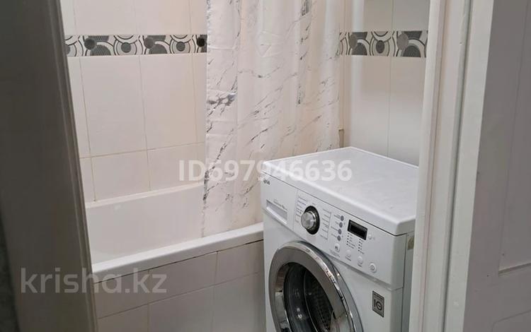 1-комнатная квартира · 37 м² · 10/10 этаж, мкр Юго-Восток, Мкр Юго-Восток, мкр Гульдер 2 18 — Супермаркет Norman за 14.5 млн ₸ в Караганде, Казыбек би р-н — фото 11