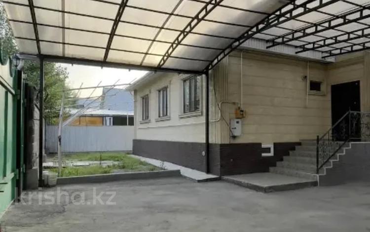 Отдельный дом · 4 комнаты · 120 м² · 7 сот., мкр Думан-1, Бурабай за 90 млн ₸ в Алматы, Медеуский р-н — фото 2