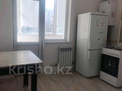 3-комнатная квартира · 65 м² · 2/5 этаж, мкр Туран-2 49 — 144 школа за 130 000 ₸ в Шымкенте, Каратауский р-н
