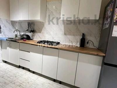 4-бөлмелі пәтер · 90 м² · 2/2 қабат, Лесхоз ш/а., бағасы: 280 000 ₸ в Атырау, мкр Лесхоз