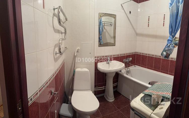 1-бөлмелі пәтер · 31 м² · 3/5 қабат, Абая 54, бағасы: 160 000 ₸ в Уральске — фото 2