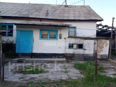 Аренда домов или дач в Восточно-Казахстанской обл.: Отдельный дом · 3 комнаты · 82.7 м², Левобережная за 10 000 〒 Отдельный дом · 3 комнаты · 82.7 м², Левобережная за 10 000 〒 в Усть-Каменогорске, Ульбинский
