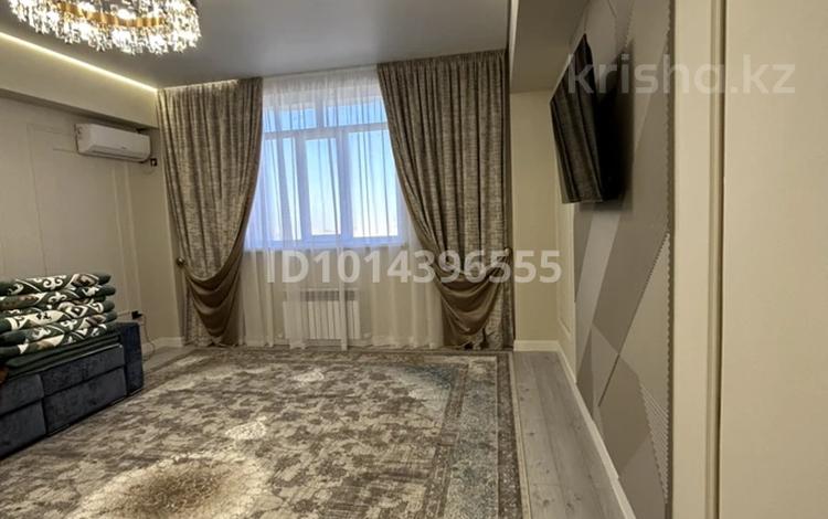 3-бөлмелі пәтер · 107 м² · 10/10 қабат, Нұрсая ш/а., Абулхайыр хана 51а, бағасы: 53 млн ₸ в Атырау, мкр Нурсая — фото 2