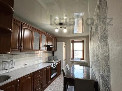 4-комнатная квартира · 82 м² · 5/5 этаж, Назарбаева 87 за 24 млн 〒 в Усть-Каменогорске, Ульбинский