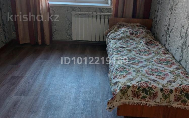 2-комнатная квартира · 40 м² · 2/5 этаж, Ул Айтеке би 11 — Возле кафе Музетти за 80 000 〒 в Ульгули — фото 2