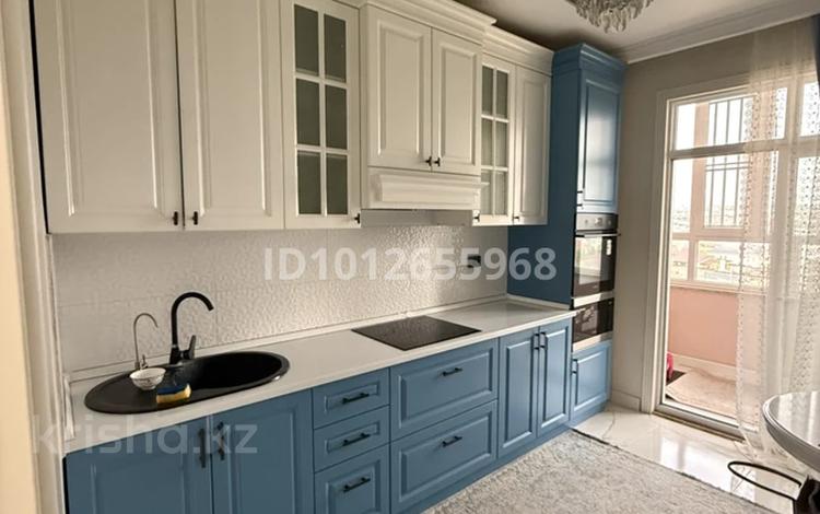 3-комнатная квартира · 82 м² · 7/8 этаж, мкр Акжайык, Куаныша тулеметова 50/14 50/14 за 47 млн ₸ в Шымкенте, Абайский р-н — фото 2