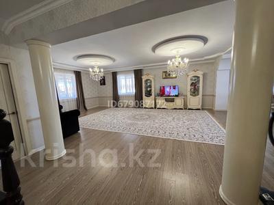 Отдельный дом • 6 комнат • 370 м² • 10 сот., Аймаутова за 80 млн 〒 в Караоткеле