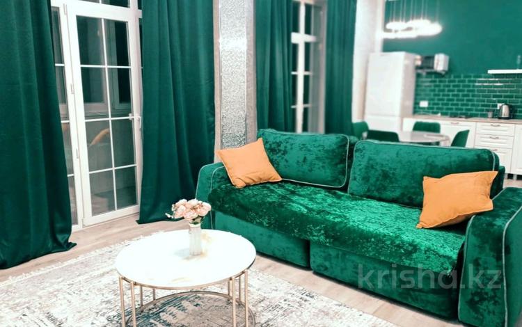 2-комнатная квартира · 70 м² · 3/9 этаж, Маншук Маметовой — СВОБОДНО! Новые Люксы Сити Центр за 25 000 ₸ в Уральске — фото 31