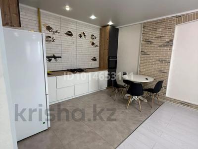 2-бөлмелі пәтер · 70 м² · 3/9 қабат, Самал 82, бағасы: 29 млн ₸ в Уральске